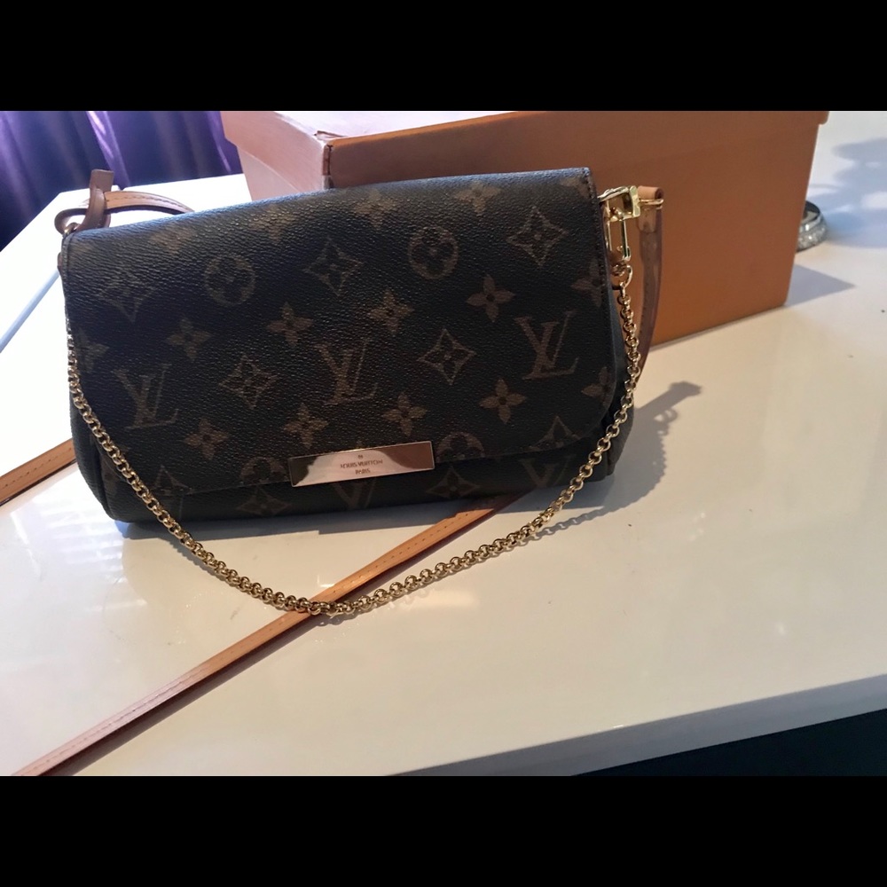 😍🔥Women’s Louis Vuitton crossbody bag 🔥😍